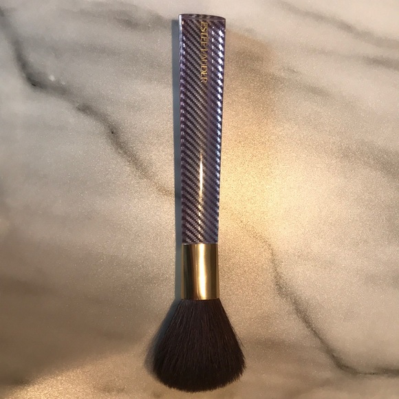 estee lauder blush brush